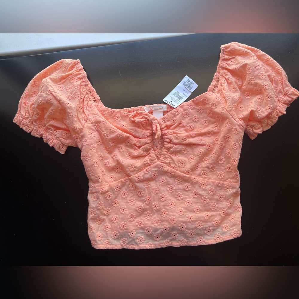 NWT Full Tilt crop top. Size XS.